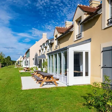 Aparthotel Staycity Near Disneyland Paris 4*