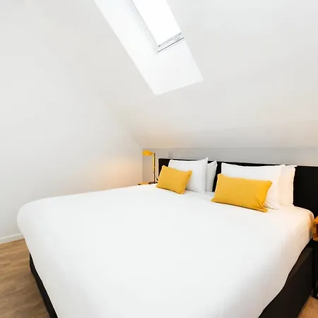 Staycity Near Disneyland Paris 4*