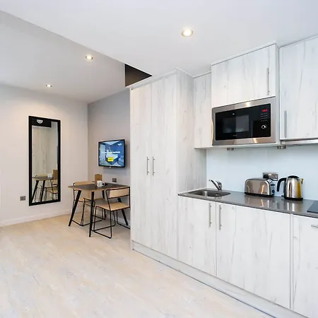 Ξενοδοχείο με διαμερίσματα Staycity Near Disneyland Paris 4*