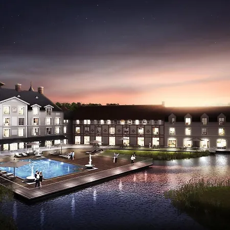 Staycity Near Disneyland Paris 4*