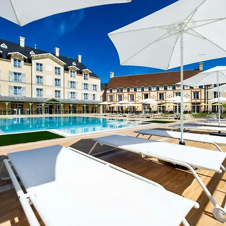 Staycity Near Disneyland Paris 4*