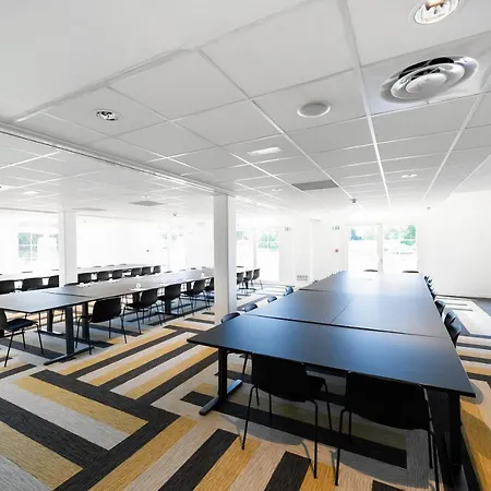 Ξενοδοχείο με διαμερίσματα Staycity Near Disneyland Paris